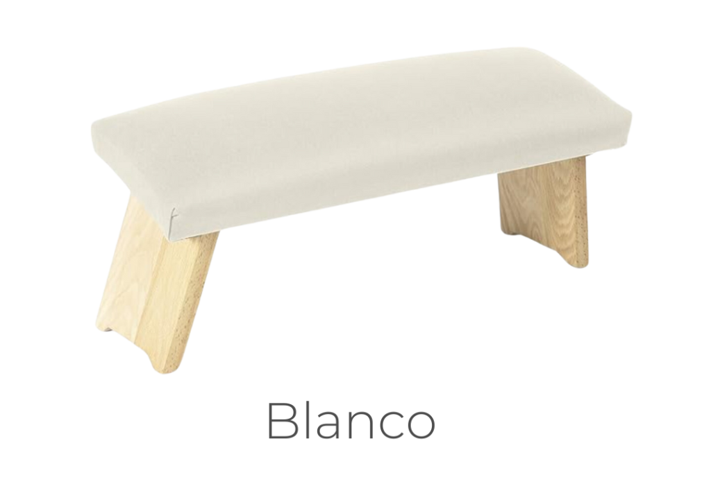 banco de meditación blanco